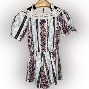 Adorable girls romper size 4